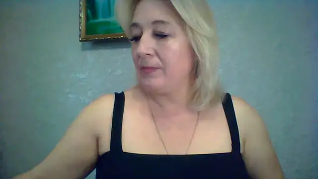 Snapshot of ArielXLoveresss chatting on October 3, 2025, 8:00 am ArielXLoveresss online show from October 3, 2025, 8:00 am