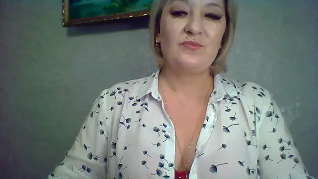 ArielXLoveresss online show from November 22, 2025, 8:24 am