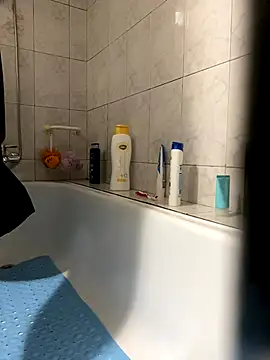 Snapshot of rogerdik76 chatting on November 3, 2025, 11:59 pm rogerdik76 online show from November 3, 2025, 11:59 pm