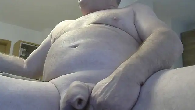 Snapshot of jerkoutdoor70 chatting on November 16, 2025, 1:17 pm jerkoutdoor70 online show from November 16, 2025, 1:17 pm