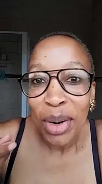 xyz089 online show from March 1, 2025, 3:49 pm