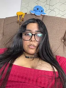 Snapshot of virginbrunette99 chatting on June 4, 2026, 5:35 am virginbrunette99 online show from June 4, 2026, 5:35 am