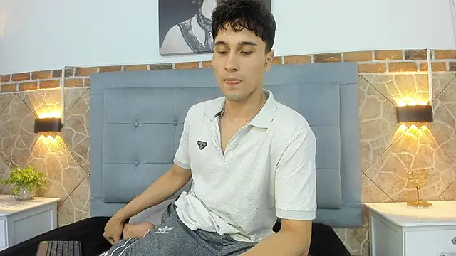 Snapshot of buddy_whitte chatting on March 7, 2025, 6:00 pm buddy whitte online show from March 7, 2025, 6:00 pm