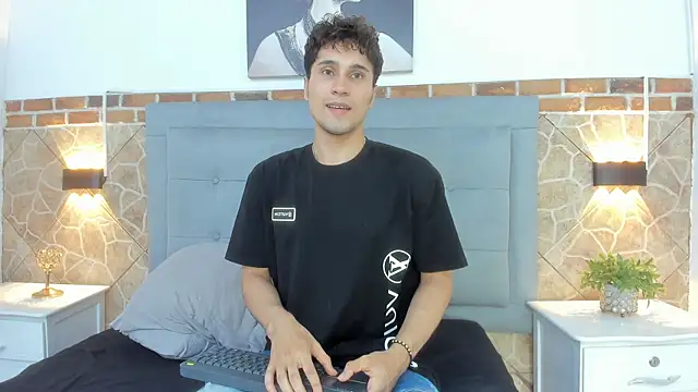 Snapshot of buddy_whitte chatting on March 22, 2025, 4:47 pm buddy whitte online show from March 22, 2025, 4:47 pm