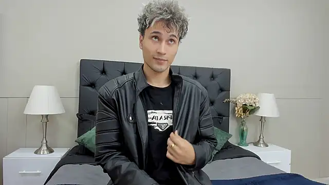 Snapshot of buddy_whitte chatting on September 22, 2025, 11:45 am buddy whitte online show from September 22, 2025, 11:45 am