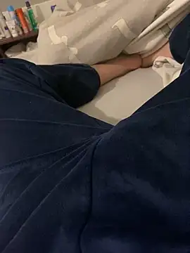 Snapshot of zou_9997 chatting on September 15, 2025, 12:43 am zou 9997 online show from September 15, 2025, 12:43 am