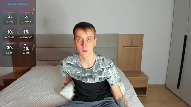 Snapshot of your_super_hero chatting on February 24, 2025, 3:20 pm your super hero online show from February 24, 2025, 3:20 pm