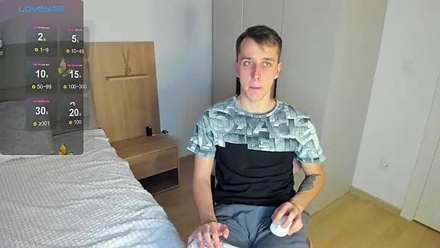 Snapshot of your_super_hero chatting on February 25, 2025, 3:42 am your super hero online show from February 25, 2025, 3:42 am