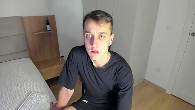 Snapshot of your_super_hero chatting on March 2, 2025, 3:27 pm your super hero online show from March 2, 2025, 3:27 pm