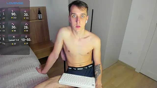 Snapshot of your_super_hero chatting on March 21, 2025, 4:39 am your super hero online show from March 21, 2025, 4:39 am