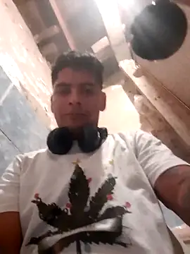 Elcabezhupas97 online show from October 19, 2025, 9:04 pm