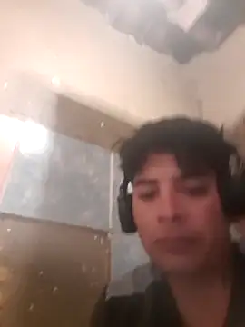 Elcabezhupas97 online show from March 15, 2026, 9:37 am