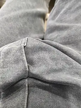 Snapshot of bbclip chatting on February 27, 2025, 2:21 pm bbclip online show from February 27, 2025, 2:21 pm