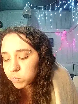 Fellyna online show from October 8, 2025, 5:27 am