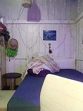 Fellyna online show from October 22, 2025, 4:51 pm