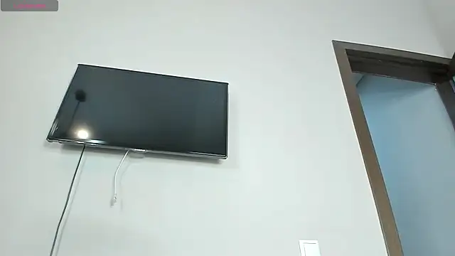 Zirael swan online show from October 22, 2025, 1:39 am