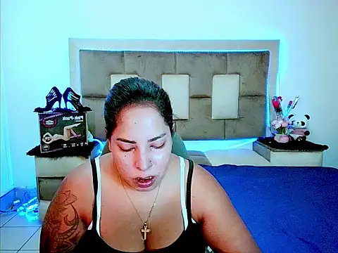 indiantopaz694u online show from February 20, 2026, 4:42 am