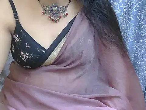 Snapshot of Lovely_Manvi chatting on October 24, 2025, 12:56 pm Lovely Manvi online show from October 24, 2025, 12:56 pm