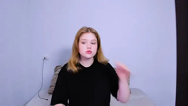 LaseyMoon online show from October 16, 2025, 10:22 pm