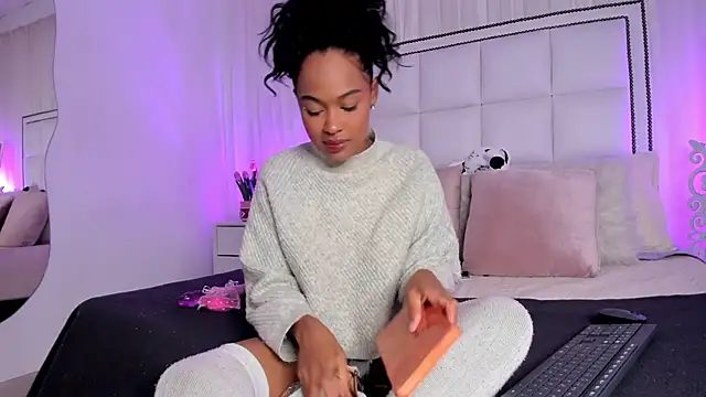 Snapshot of jlmackenzie chatting on March 7, 2025, 12:45 pm jlmackenzie online show from March 7, 2025, 12:45 pm