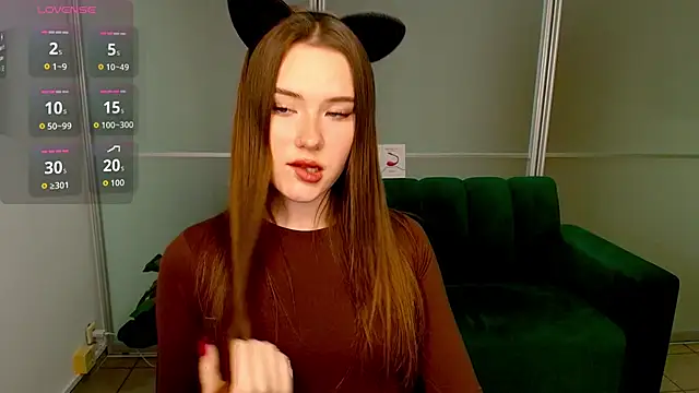 ElenaOconar online show from October 23, 2025, 6:50 pm