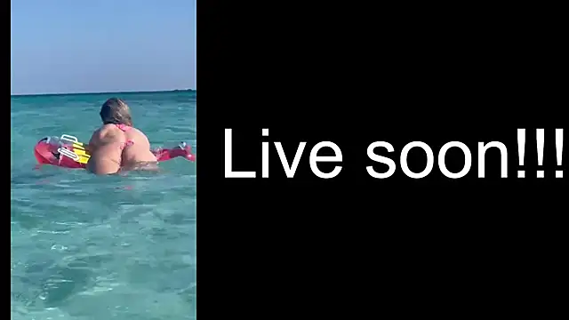 Snapshot of _Allie_ chatting on October 4, 2025, 4:54 am Allie online show from October 4, 2025, 4:54 am