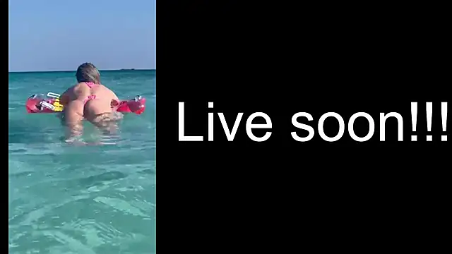 Snapshot of _Allie_ chatting on October 24, 2025, 4:42 am Allie online show from October 24, 2025, 4:42 am