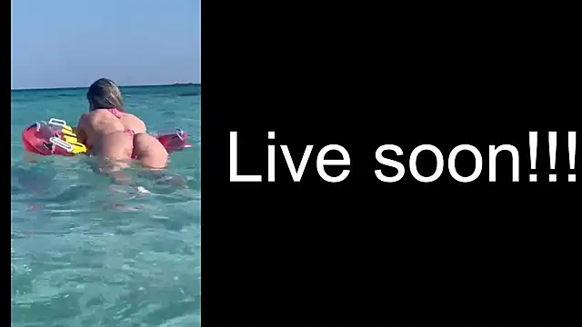 Snapshot of _Allie_ chatting on October 25, 2025, 4:09 am Allie online show from October 25, 2025, 4:09 am