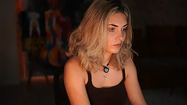 Snapshot of _Allie_ chatting on November 12, 2025, 6:03 am Allie online show from November 12, 2025, 6:03 am