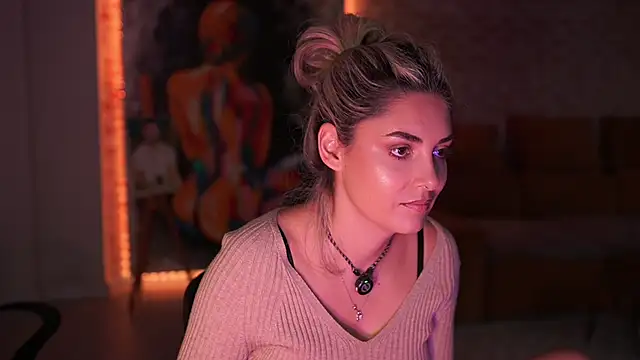 Snapshot of _Allie_ chatting on November 14, 2025, 6:23 am Allie online show from November 14, 2025, 6:23 am