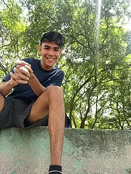 twinks 28 online show from September 28, 2025, 4:12 pm