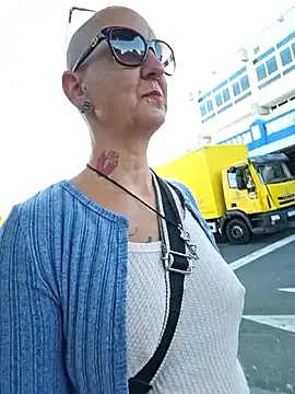 Snapshot of Emma_Milf25 chatting on September 25, 2025, 7:56 am Emma Milf25 online show from September 25, 2025, 7:56 am