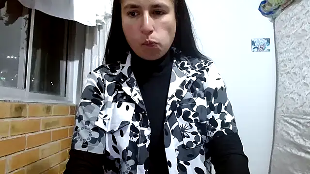 Escarcha-blue online show from November 29, 2025, 3:53 am