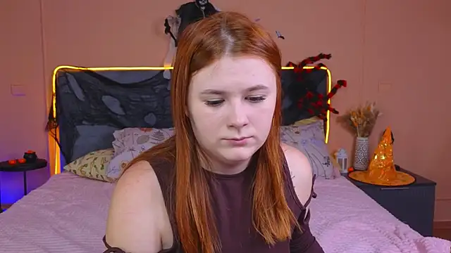 Eva Starlight online show from October 18, 2025, 4:04 am