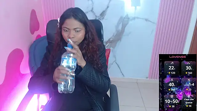 Agata Grubisic online show from September 30, 2025, 3:11 am