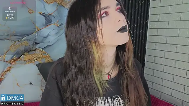 MaeveKuro online show from May 28, 2026, 3:04 am