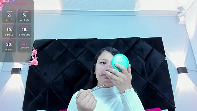 celeste star0 online show from November 14, 2025, 12:48 pm