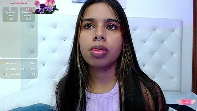 Snapshot of sweetebony_33 chatting on November 6, 2025, 4:24 am sweetebony 33 online show from November 6, 2025, 4:24 am