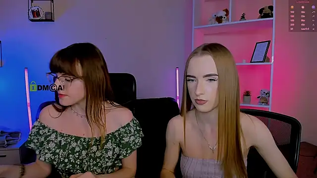 Snapshot of doll_vey chatting on November 27, 2025, 8:22 pm doll vey online show from November 27, 2025, 8:22 pm