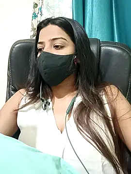 CRAZY  BITE online show from February 9, 2026, 7:29 pm