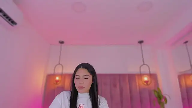 Haily b online show from March 2, 2026, 8:04 pm