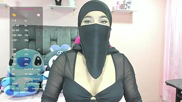 Snapshot of Fernanda_ali chatting on March 8, 2025, 1:39 am Fernanda ali online show from March 8, 2025, 1:39 am