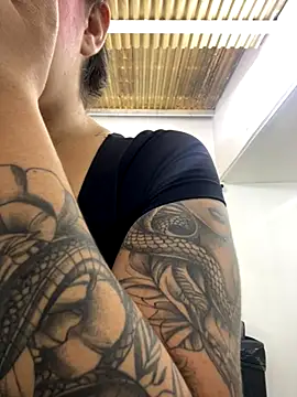 Madisson-Rivas online show from November 3, 2025, 8:32 pm