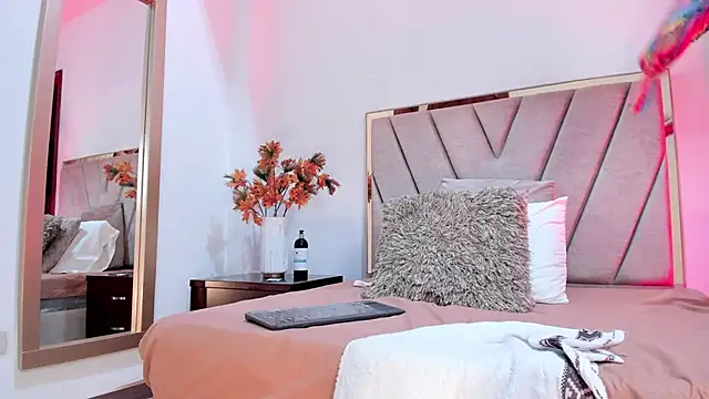 SeleneLujan online show from March 12, 2025, 2:56 pm