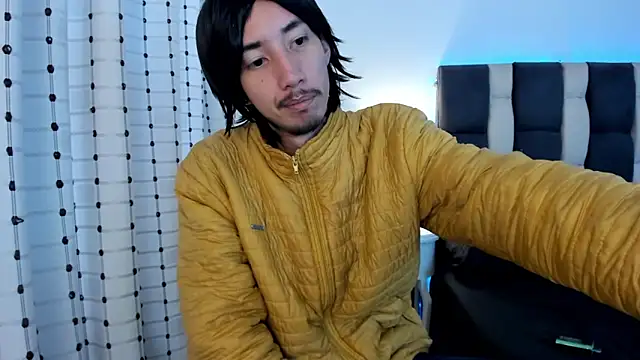 loverisu-coral online show from January 16, 2026, 10:14 pm