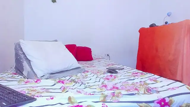 Snapshot of damian_c12 chatting on March 7, 2025, 8:44 pm damian c12 online show from March 7, 2025, 8:44 pm