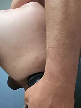 Snapshot of dylanroberts1995 chatting on March 18, 2025, 11:09 pm dylanroberts1995 online show from March 18, 2025, 11:09 pm