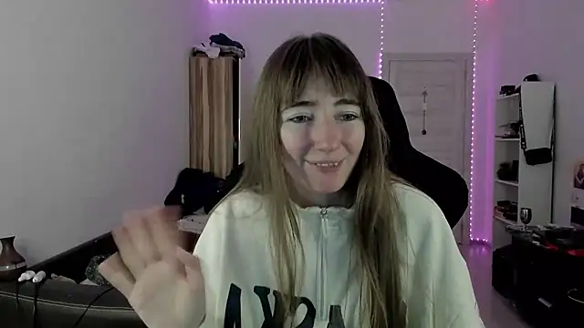 Snapshot of bekkawell chatting on October 19, 2025, 5:02 pm bekkawell online show from October 19, 2025, 5:02 pm