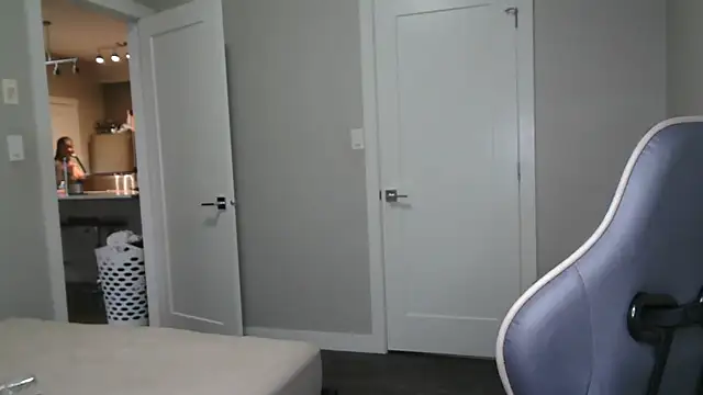 kurvibabe online show from March 22, 2026, 8:12 pm