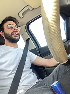 YJeromZCoxk online show from March 14, 2025, 11:34 am